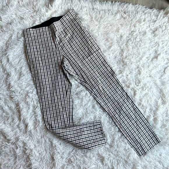A New Day Plaid Pull On Capri Stretch Pants Size 6 - Picture 2 of 6